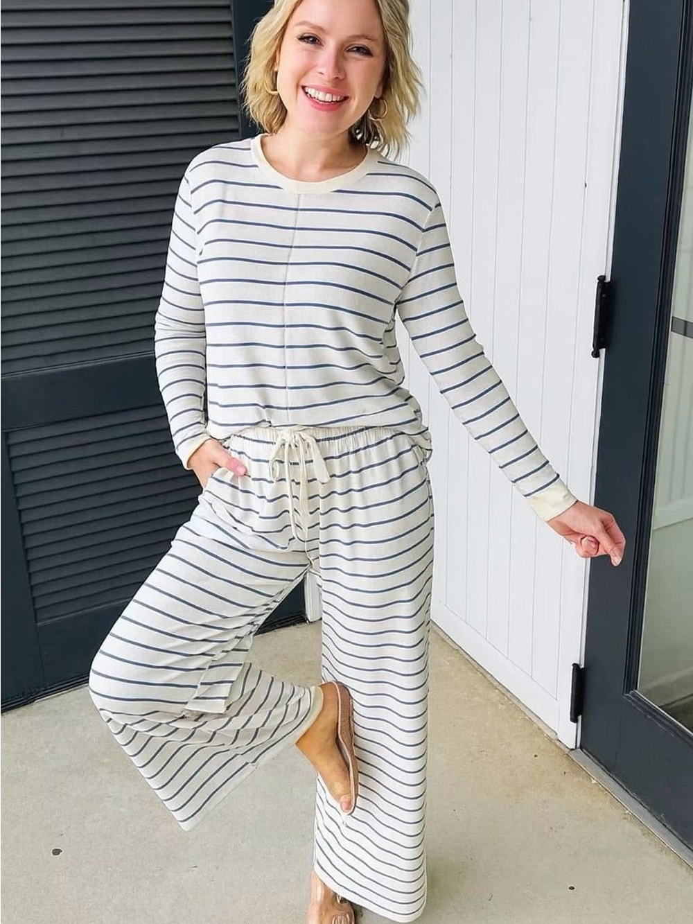 Cream & Navy Striped Wide-Leg Lounge Pants